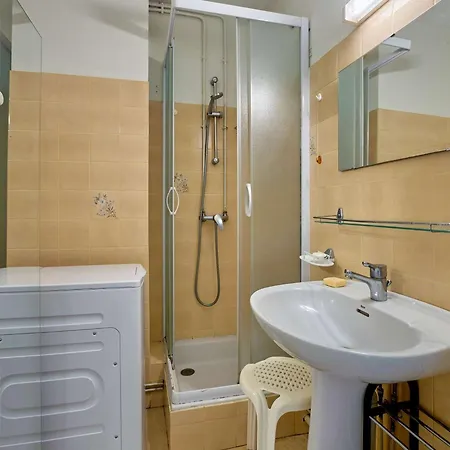 T2 Avec Balcon Et Parking A - Fr-1-841-12 Apartamento *