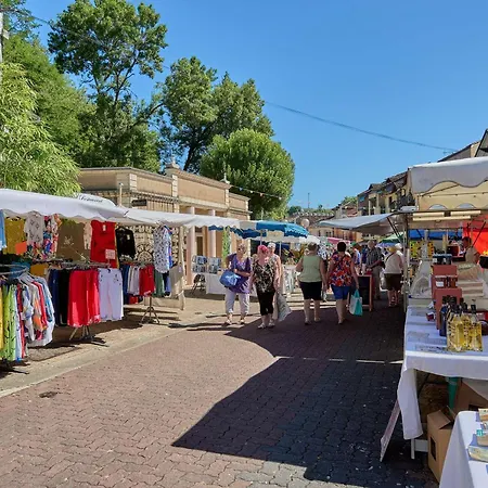 T2 Avec Balcon Et Parking A - Fr-1-841-12